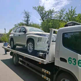 Mitsubishi Montero Sport 2024