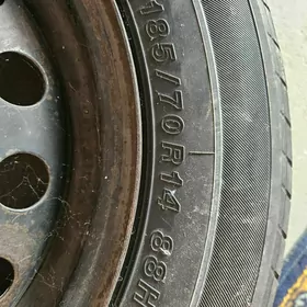 Teker diskasy bilen