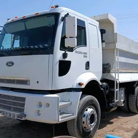 Ford Cargo 3536M 2012