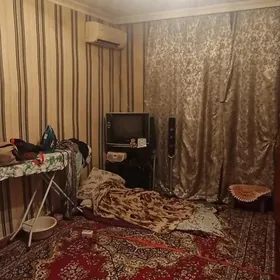 6мкр 3ком 1эт ПРОДАМ