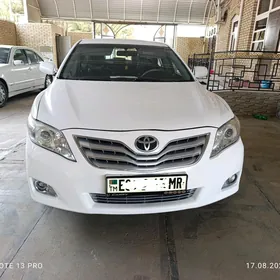 Toyota Camry 2010
