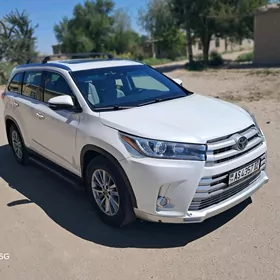 Toyota Highlander 2019