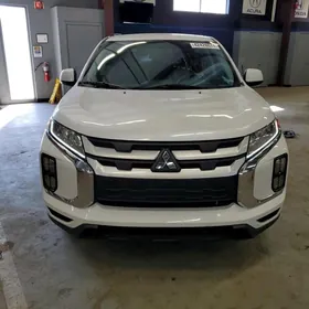 Mitsubishi Outlander Sport 2020