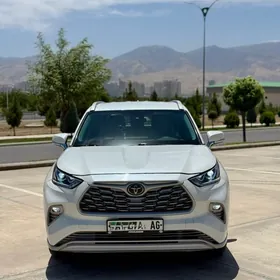 Toyota Highlander 2020