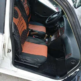 Peugeot 405 2009