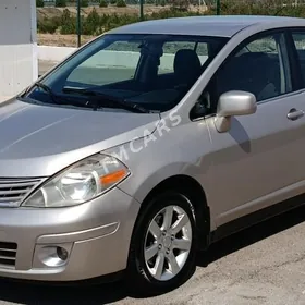 Nissan Versa 2008