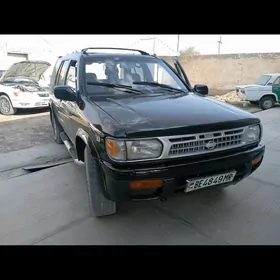 Nissan Pathfinder 1997