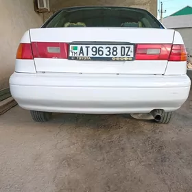 Toyota Corona 1996