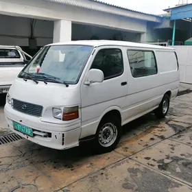 Toyota Hiace 2001