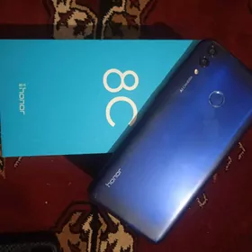 Honor 8C  telefon