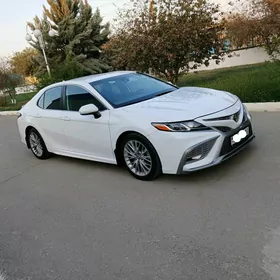 Toyota Camry 2020