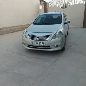 Nissan Versa 2014
