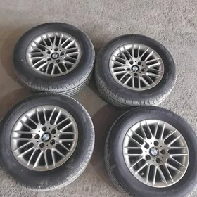 225 60 16 BMW 2003 ARGINAL