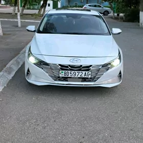 Hyundai Elantra 2021