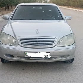 Mercedes-Benz S-Class 1999