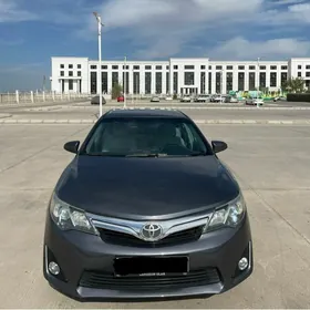 Toyota Camry 2012