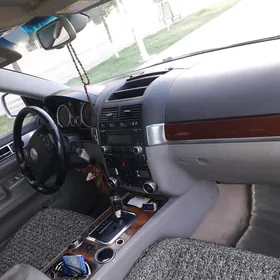 Volkswagen Touareg 2004