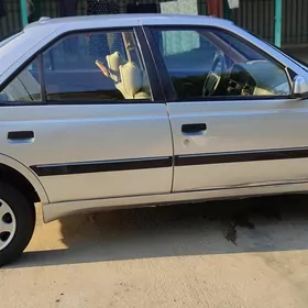 Peugeot 405 2011