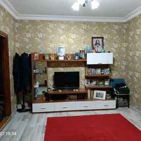 8 МКР,  5/5 ЭТ, 1х2 КОМНАТНАЯ