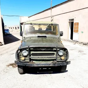 UAZ 469 2001