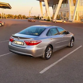 Toyota Camry 2017