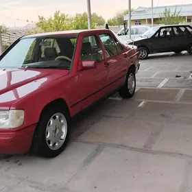Mercedes-Benz 190E 1992