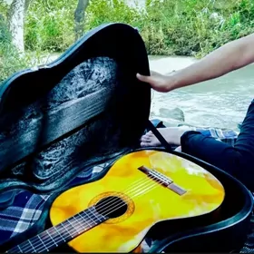 Gitara Öwredýäris Обучаю Гитар