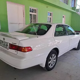 Toyota Camry 1997