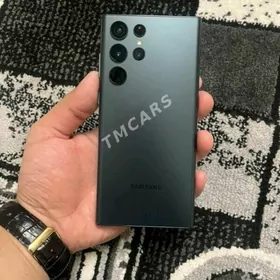 S22 ultra 12/512 GB