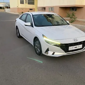 Hyundai Elantra 2021