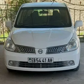 Nissan Versa 2010