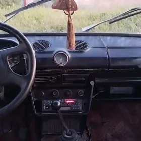 Lada 2106 1986
