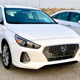 Hyundai Elantra GT 2020