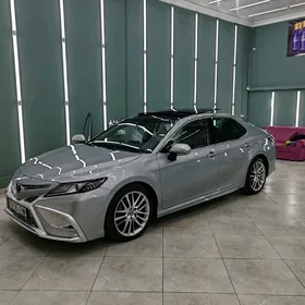Toyota Camry 2022