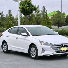 Hyundai Elantra 2019