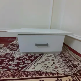tikin yaka uçin stol