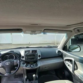 Toyota RAV4 2010