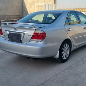 Toyota Camry 2004