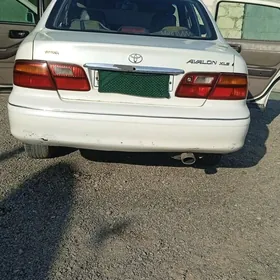 Toyota Avalon 1999