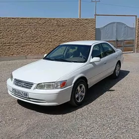 Toyota Camry 2000