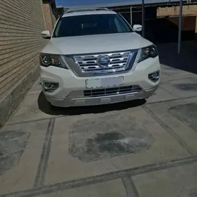 Nissan Pathfinder 2020