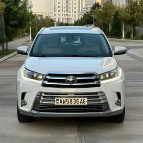 Toyota Highlander 2018