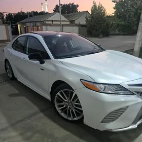 Toyota Camry 2020