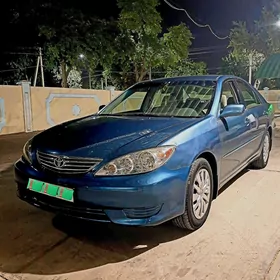 Toyota Camry 2004