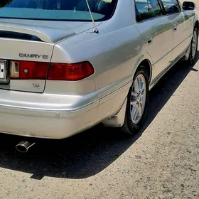 Toyota Camry 2000