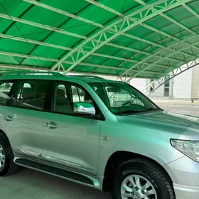 Toyota Land Cruiser 2011