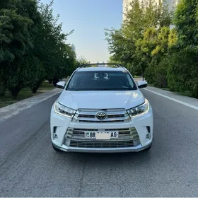 Toyota Highlander 2019
