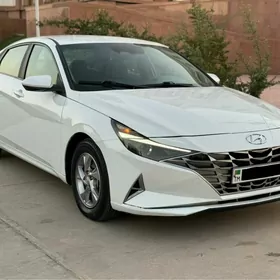 Hyundai Elantra 2021