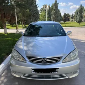 Toyota Camry 2003