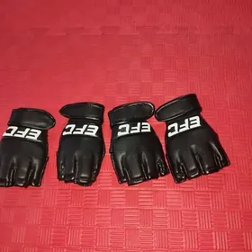 перчатки UFC